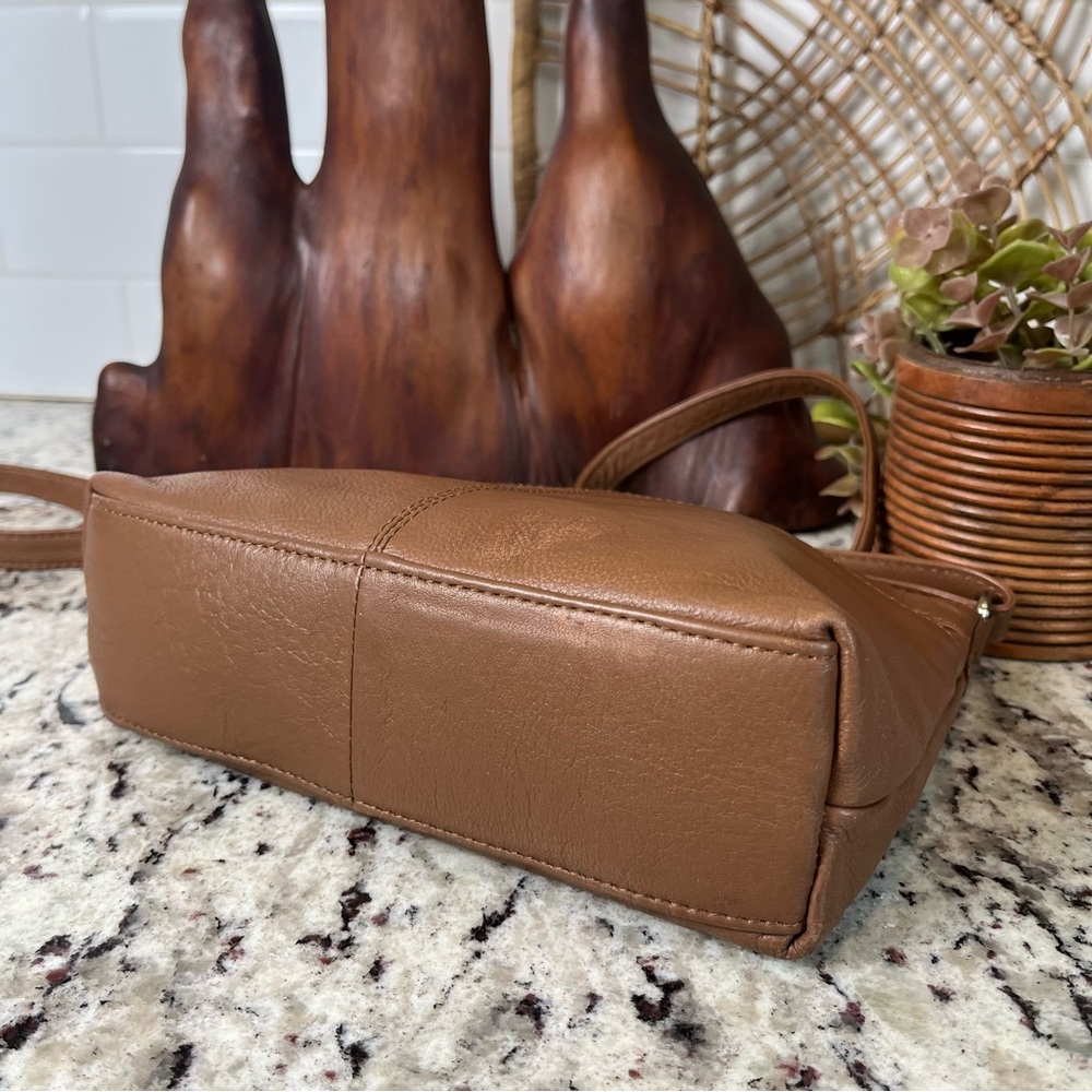 Great American Leatherworks Crossbody - Picture 6 of 12